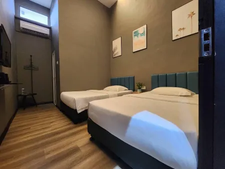 My Space Capsule Hotel