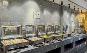 Fengyin Tianjiao Hotel (Chengdu Qianfeng Road subway station)