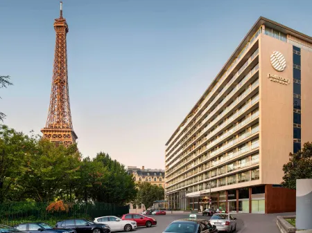 Pullman Paris Tour Eiffel Отели рядом с достопримечательностью «Университет Сорбонна Нувель - Париж 3»