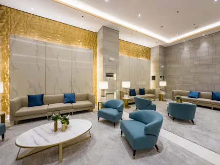 GemstoneBR in SMDC Fame Residences Отели рядом с достопримечательностью «Lee Gardens»