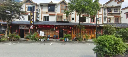 Wenchuan Yingjiangjing B&B Inn Отели рядом с достопримечательностью «Yingxiu Earthquake Site»