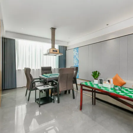 Langshen Huaji Hotel (Xichang Huoba Square)