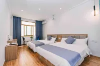 Xiamen Xiemo Banhai Homestay (Island Ring Road Huangcuo Beach)