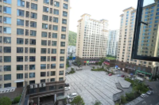 麼利飯店（張家界天門山索道店） 構皮埡附近的飯店