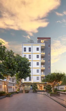 Bcons PS Bien Hoa Hotel Отели рядом с достопримечательностью «Nhà thờ Phêro-Gx Tân mai»