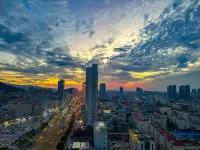 Langlizi Hotel (Lianyungang On the Sea Park Jiaruibao Plaza) Отели рядом с достопримечательностью «Остров Цинь»
