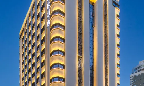 Elong Hotel (Haikou International Trade Center Store)