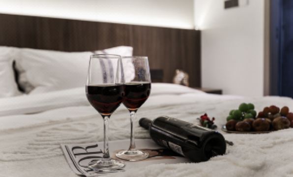 Floral Hotel·Yuwu Hotel (Chongqing Liberation Monument Baixiang Street)