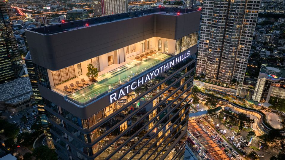 The Quarter Ratchayothin by UHG