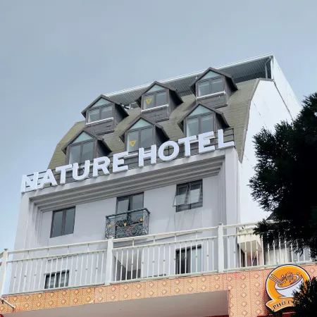 Nature Hotel - Win Happy