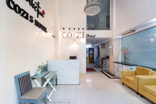 コレクション O コージー 5 ホテル - ニア SECC ホーチミンのホテル