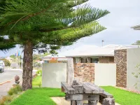 Villas on the Bay Kingscote Hotels in Kingscote
