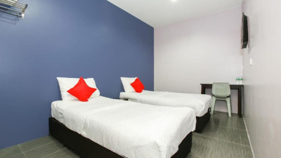 De Hotel Teluk Intan