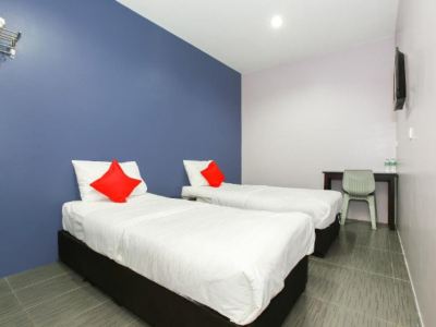 De Hotel Teluk Intan