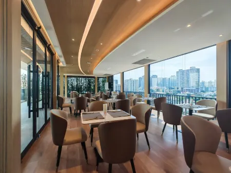 Wanda Jin Residence The Ease Sierra Bangkok Отели рядом с достопримечательностью «Abstracts Phahonyothin Park»