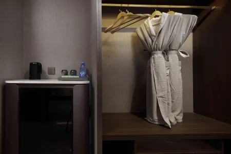 Dehua Wanjia International Hotel (Tea Ware )