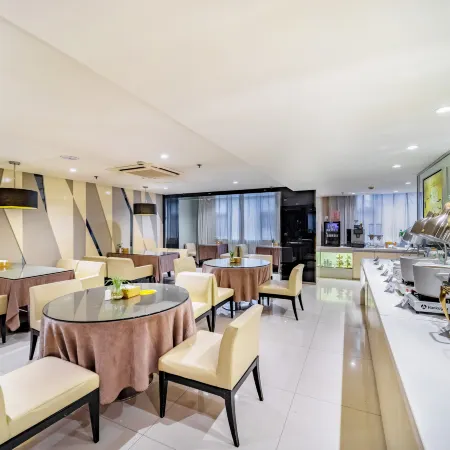 Jinjiang InnKunshan Yushan SquareSubway Station Hotel