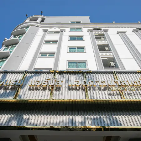 Airbus Hotel @ Phawana Station Отели рядом с достопримечательностью «Станция метро Ratchadapisek»