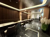 Xianyang Yunjing Smart Select Hotel (Xianyang West Railway Station Branch) -  Gaming & Esports