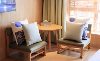 Yunfu Xinxing Xiangshun Junzhou Hotel