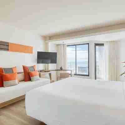 Renaissance by Crystall Rooms