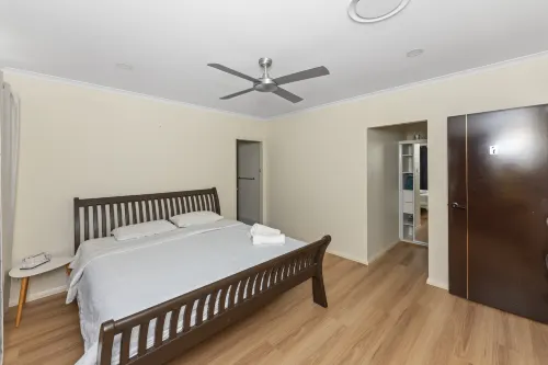 Holiday Place Hotels in Branxton