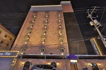 February Hotel Gimhae Отели в г. Кимхэ