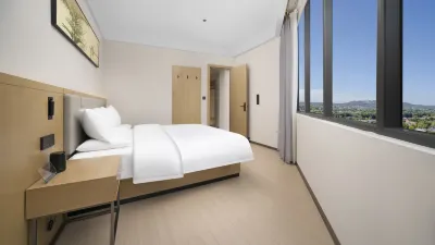 Rongyue Hotel Hotels in Nanbai Town