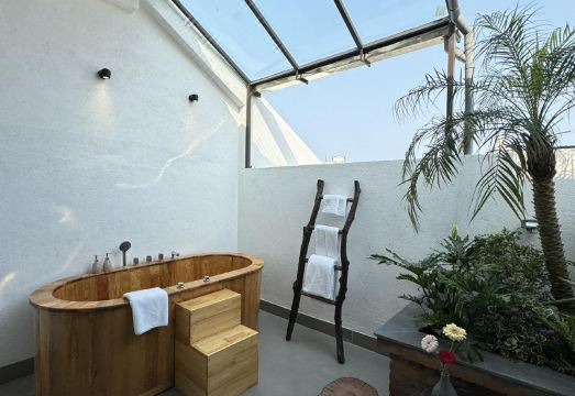 에코 앤 러스틱 홈 객실 내부