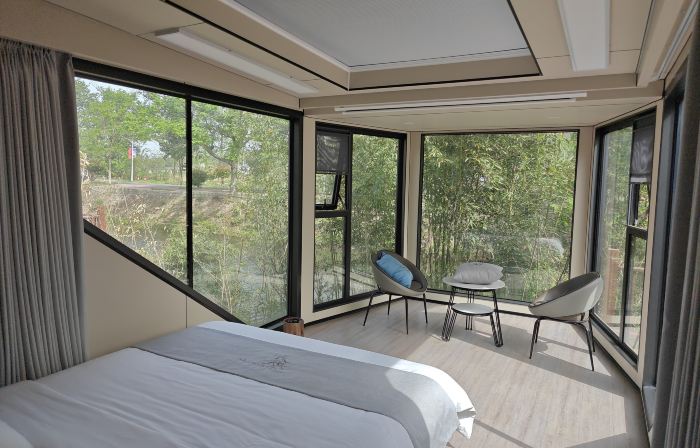 Luoshan Hejiachong Space Capsule Camping Hotel