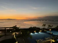 Modern Boutique Seaview Sunset 1BR with 2 Infinity Pools Next to Okada Airports MOA - 오션뷰