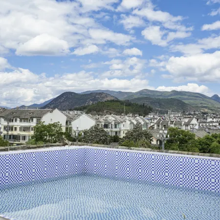 Vanity Cloud Hotel