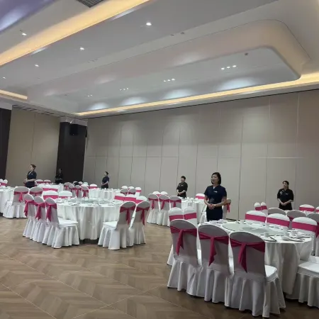 Huanghe Hotel
