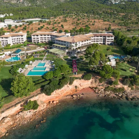 The St. Regis Mardavall Mallorca Resort