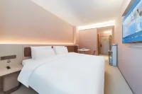 HanTing Hotel (Quanzhou Wanda Quanxiu Street) - parking