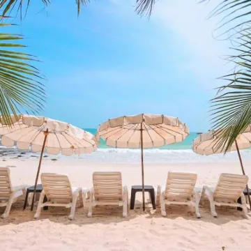 Tongta Phaview Resort Hotels near Wong Duean bay