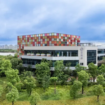 Blossom Manor Shanghai Senlan · Green Lane Hotel Hotels near Free Trade Zone