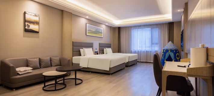 Atour Hotel Hetian Night Market Unity Square Отели в г. Хотан