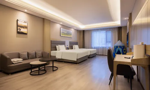 โรงแรมเอทัวร์ ตลาดกลางคืนจัตุรัสเอกภาพ เหอเถียน