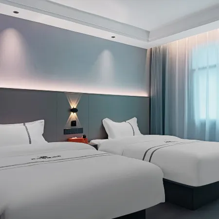 Hotel Binhe River Estuary