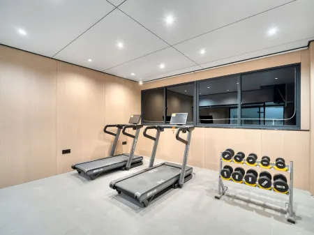 Boyue Yunqi Hotel (Qingyuan Bus Station)