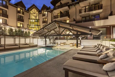 Hôtel Les Aiglons Chamonix Отели в г. Шамони