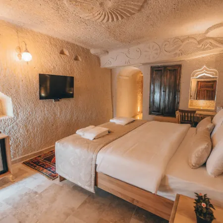 Turbel Cave House