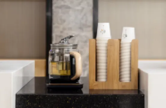 シティ コンフォート イン ホテル（南寧朝陽広場地下鉄駅三街二巷）