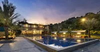 The Glamping @ARTOTEL Pelangi Park - Pools