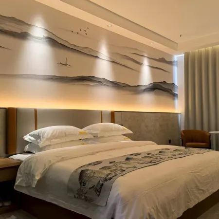 Tacheng Donglin Hotel