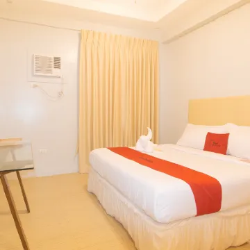 RedDoorz @ Zenova Hotel Hotels near Vito Cruz
