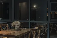 A place to watch the sunrise over the sea of clouds and terraces - Breakfast