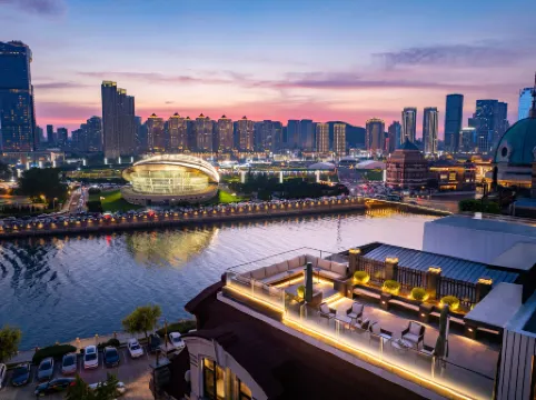Dalian Anrong Hotel (Xinghai Square Seaview Branch）