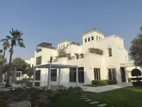 jinnuo vacation home Hotels in Al Aweer